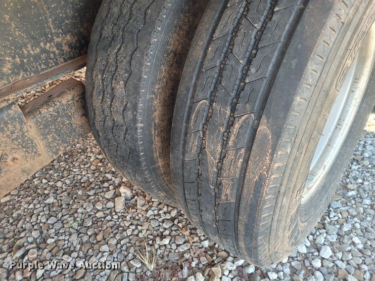 image for item DM1017 2015 Road Boss Dove  equipment trailer