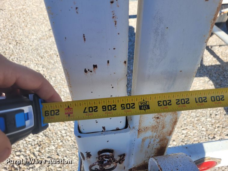 image for item DM1018 1976 Hycaloader SE111  reel trailer