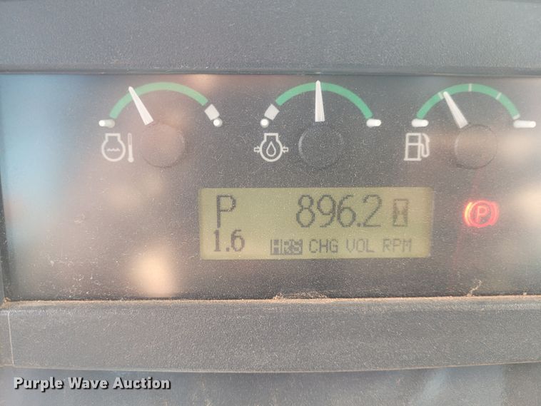 image for item DM1023 2012 John Deere 700 JLT  dozer