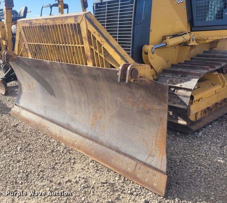 image for item DM1023 2012 John Deere 700 JLT  dozer