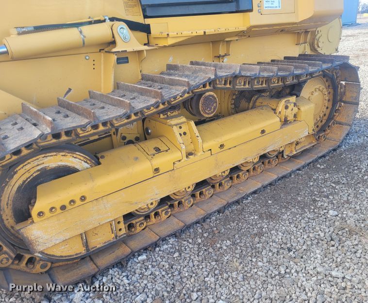 image for item DM1023 2012 John Deere 700 JLT  dozer