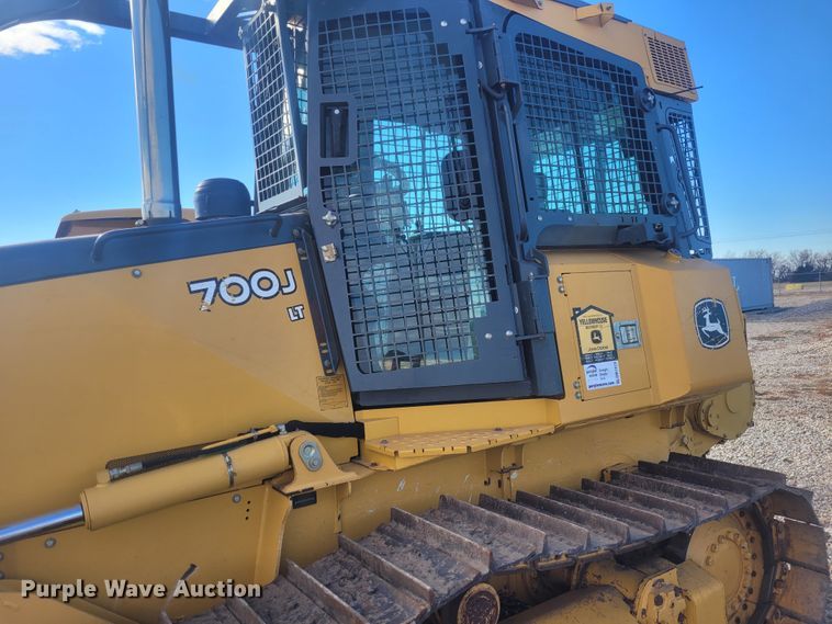 image for item DM1023 2012 John Deere 700 JLT  dozer