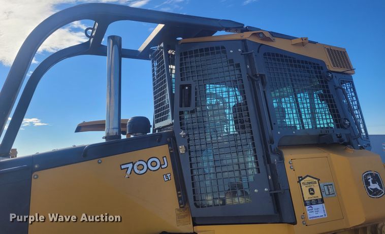 image for item DM1023 2012 John Deere 700 JLT  dozer