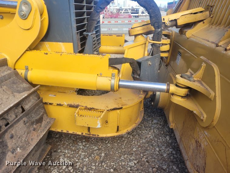 image for item DM1023 2012 John Deere 700 JLT  dozer