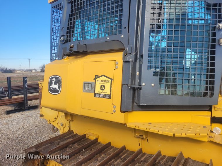 image for item DM1023 2012 John Deere 700 JLT  dozer