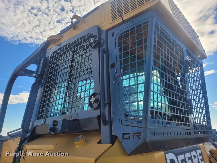 image for item DM1023 2012 John Deere 700 JLT  dozer