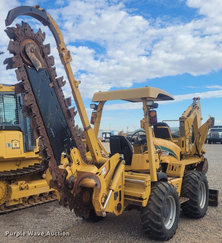 image for item DM1024 2015 Vermeer RTX 750  trencher