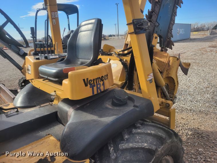 image for item DM1024 2015 Vermeer RTX 750  trencher