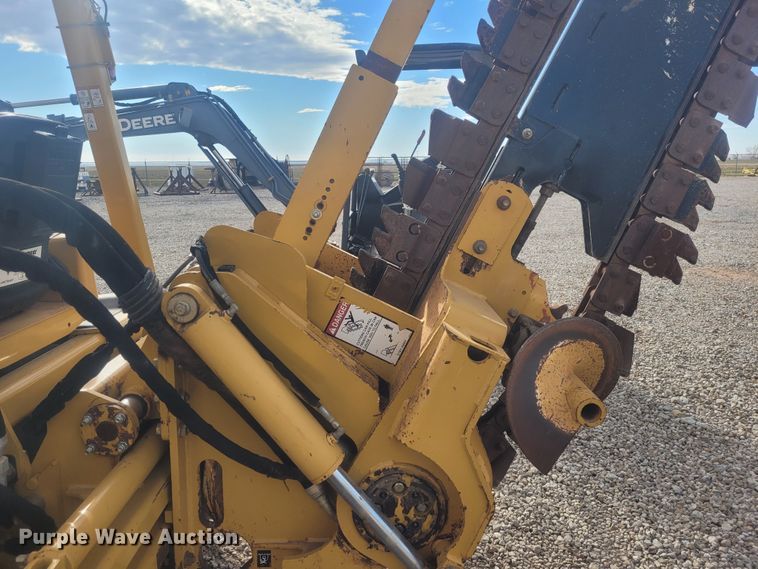 image for item DM1024 2015 Vermeer RTX 750  trencher