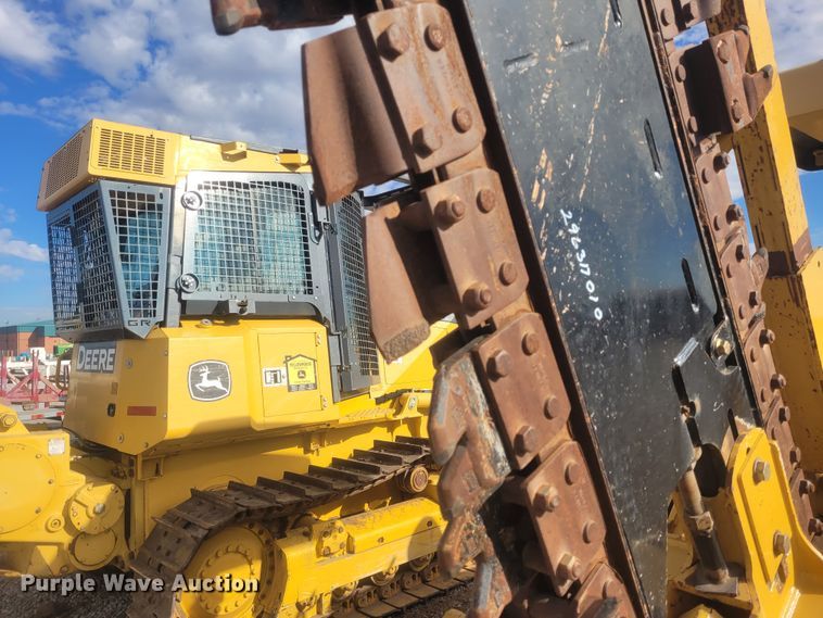 image for item DM1024 2015 Vermeer RTX 750  trencher