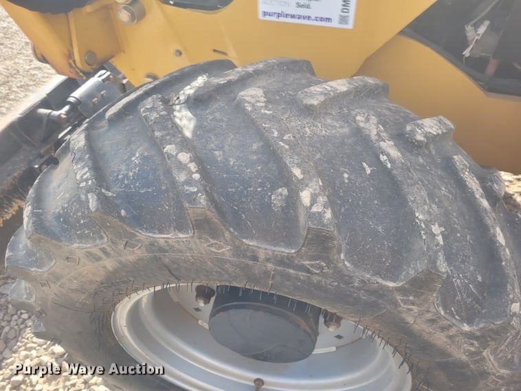 image for item DM1024 2015 Vermeer RTX 750  trencher