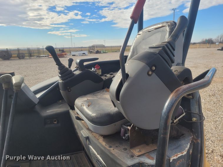 image for item DM1025 2008 John Deere 35D  mini excavator