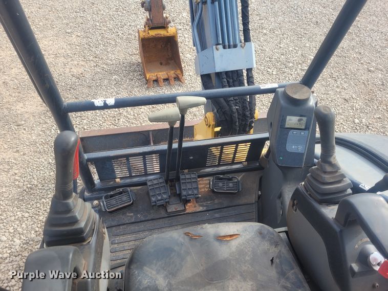 image for item DM1025 2008 John Deere 35D  mini excavator