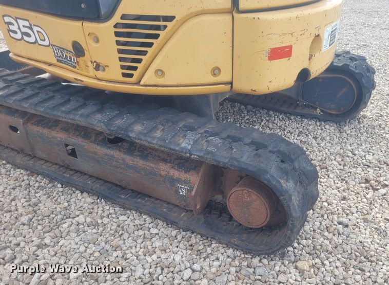 image for item DM1025 2008 John Deere 35D  mini excavator