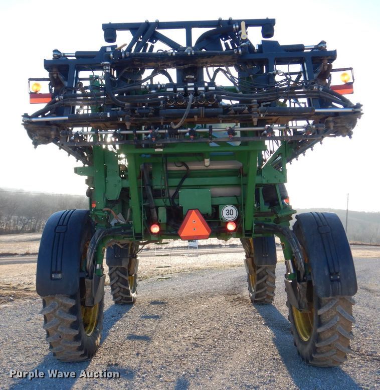 image for item DH8153 2010 John Deere 4730  sprayer