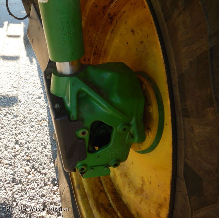 image for item DH8153 2010 John Deere 4730  sprayer