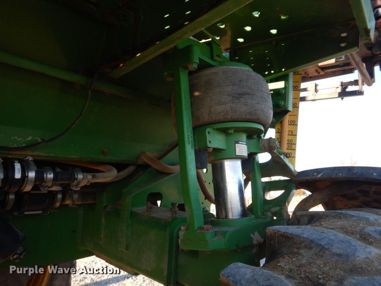 image for item DH8153 2010 John Deere 4730  sprayer