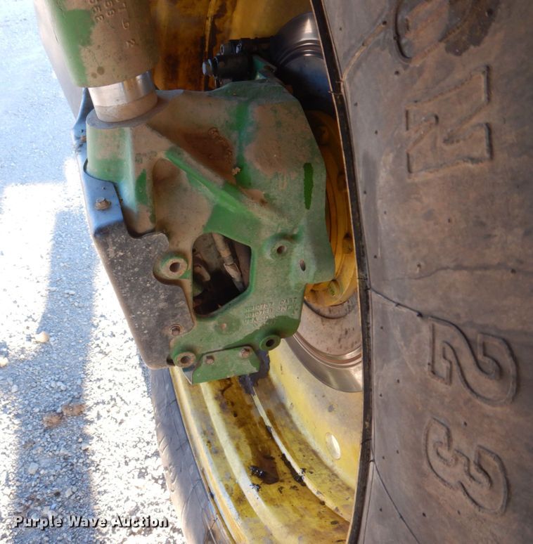 image for item DH8153 2010 John Deere 4730  sprayer