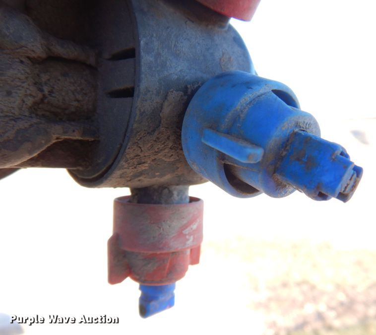 image for item DH8153 2010 John Deere 4730  sprayer