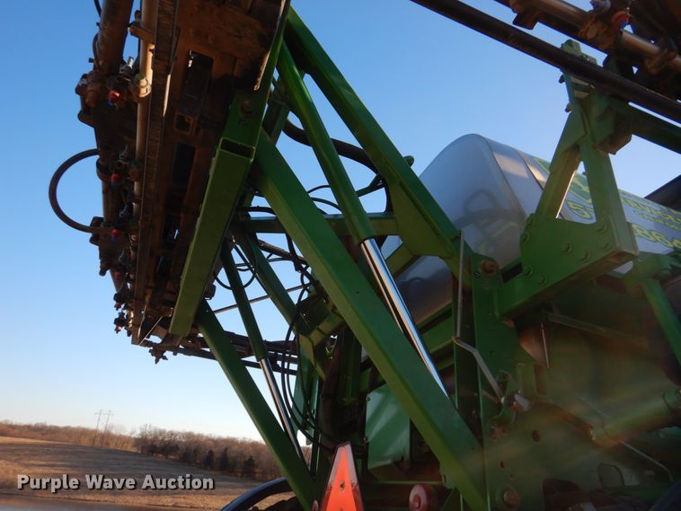 image for item DH8153 2010 John Deere 4730  sprayer