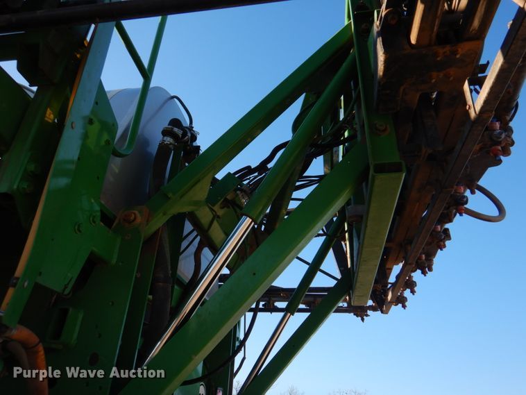 image for item DH8153 2010 John Deere 4730  sprayer