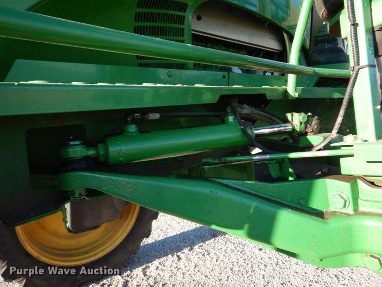 image for item DH8153 2010 John Deere 4730  sprayer