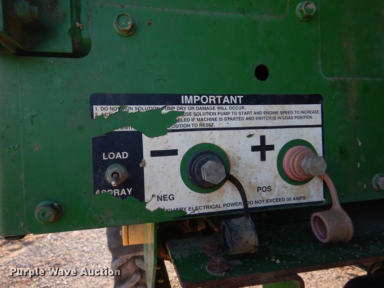 image for item DH8153 2010 John Deere 4730  sprayer