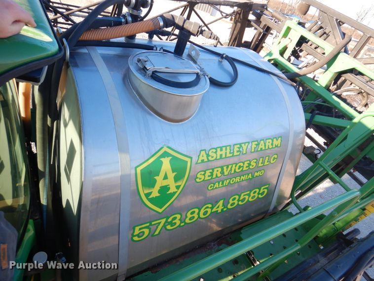 image for item DH8153 2010 John Deere 4730  sprayer