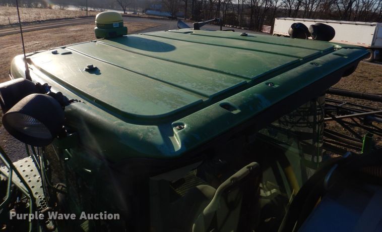 image for item DH8153 2010 John Deere 4730  sprayer