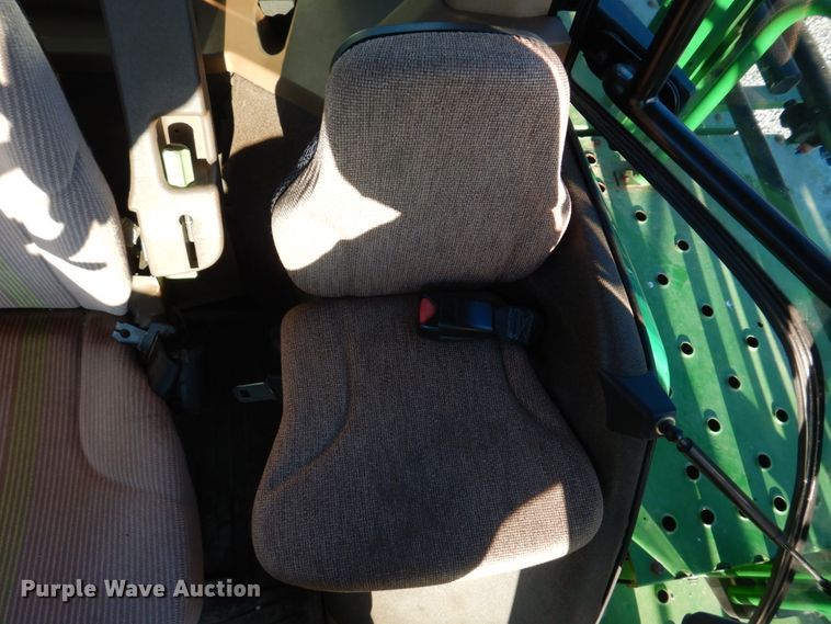 image for item DH8153 2010 John Deere 4730  sprayer