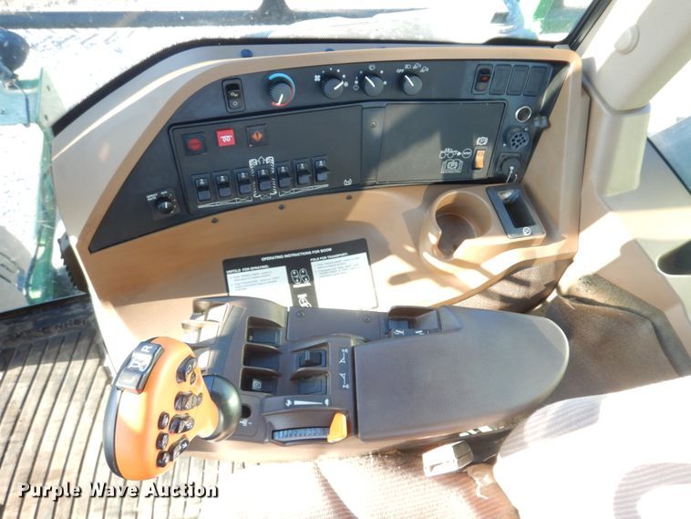 image for item DH8153 2010 John Deere 4730  sprayer