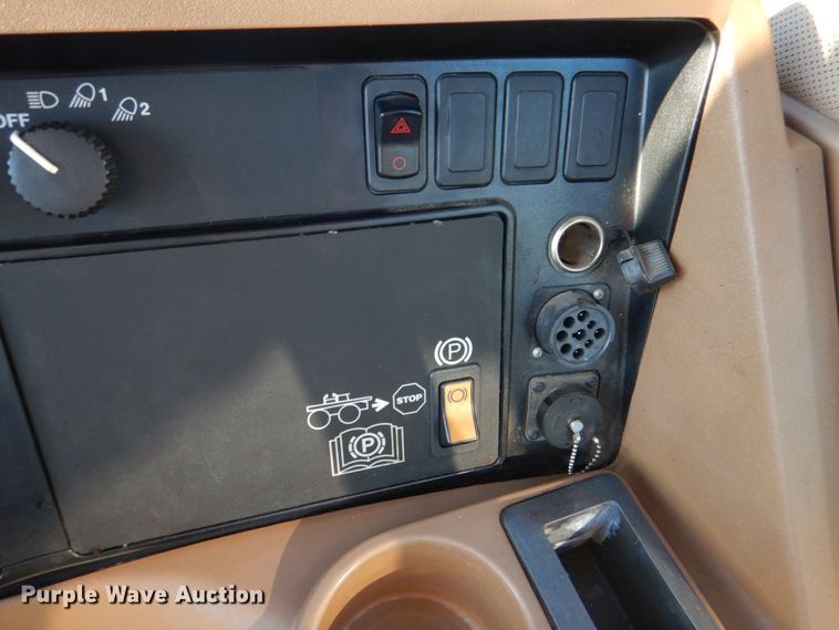 image for item DH8153 2010 John Deere 4730  sprayer