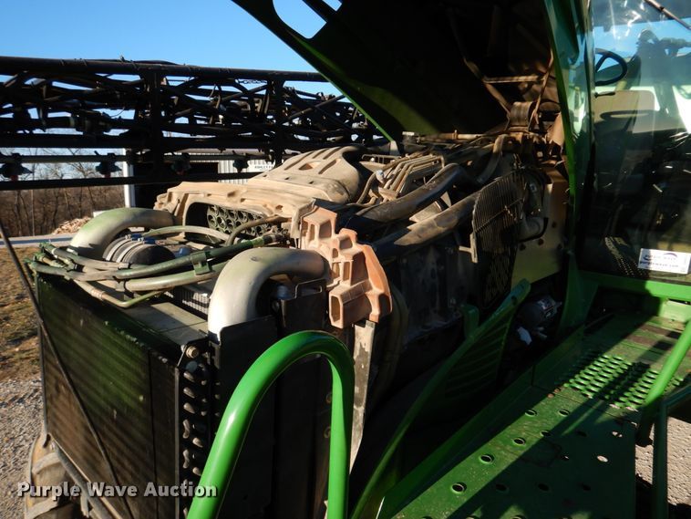 image for item DH8153 2010 John Deere 4730  sprayer