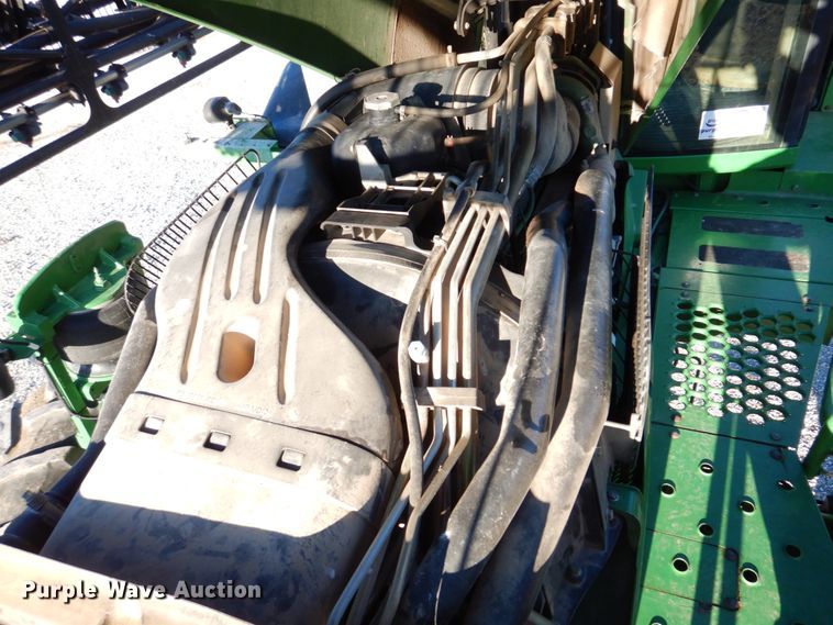 image for item DH8153 2010 John Deere 4730  sprayer