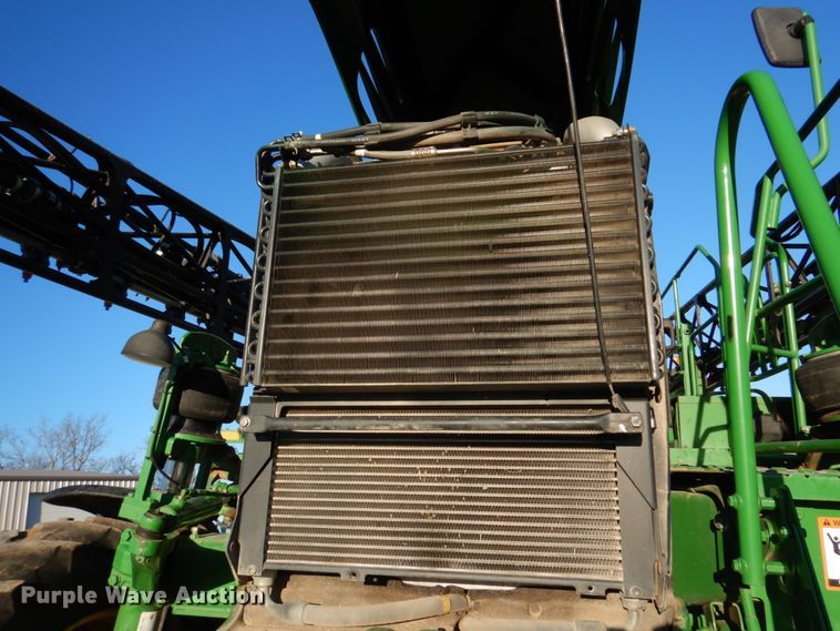 image for item DH8153 2010 John Deere 4730  sprayer