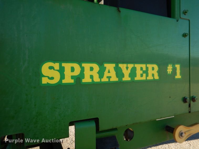 image for item DH8153 2010 John Deere 4730  sprayer
