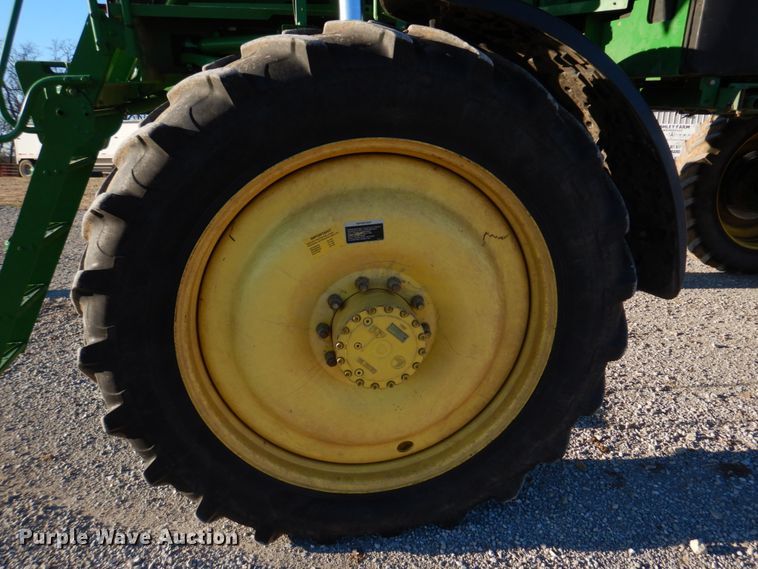 image for item DH8153 2010 John Deere 4730  sprayer