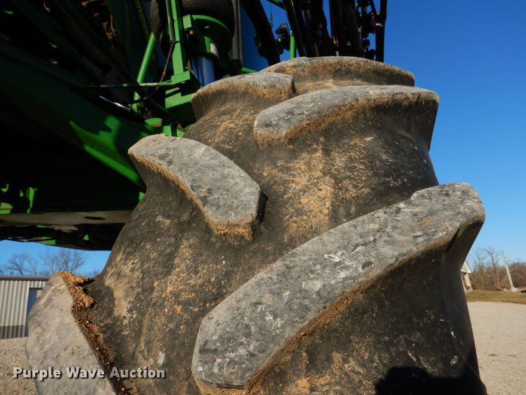 image for item DH8153 2010 John Deere 4730  sprayer