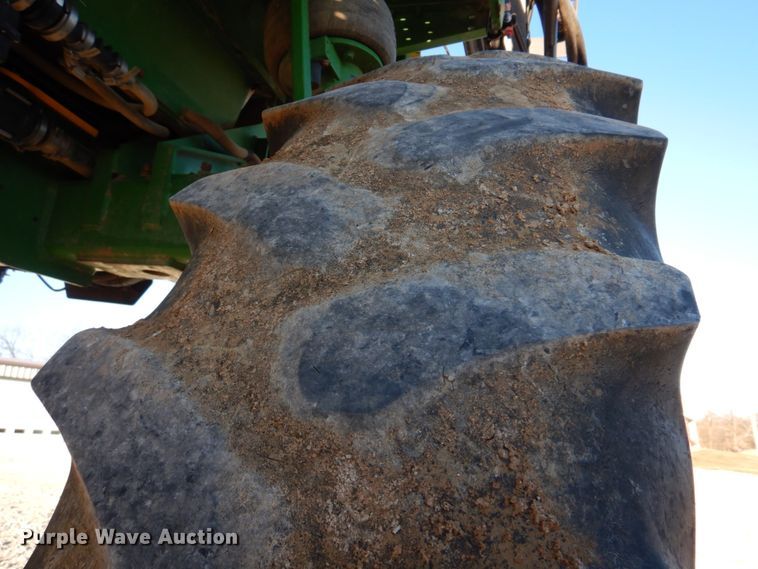 image for item DH8153 2010 John Deere 4730  sprayer