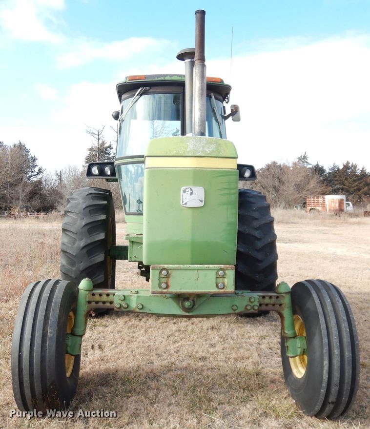 image for item DH8792 1976 John Deere 4630  tractor