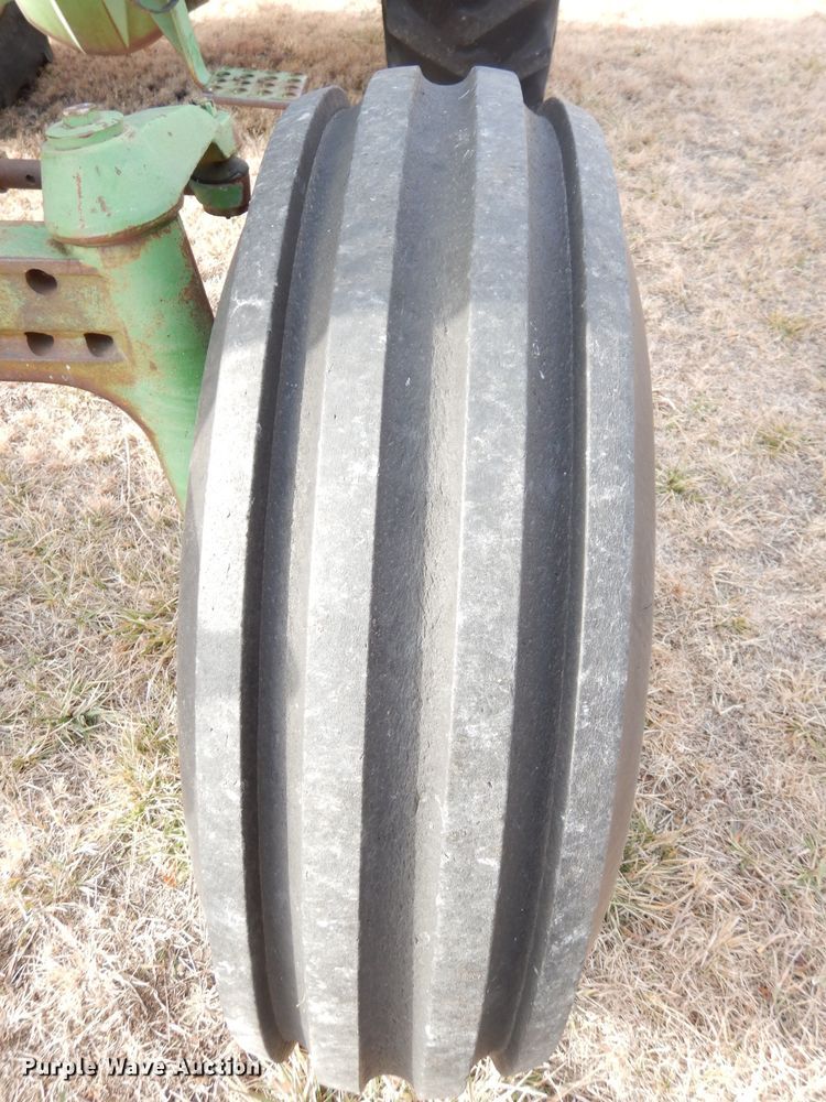 image for item DH8792 1976 John Deere 4630  tractor