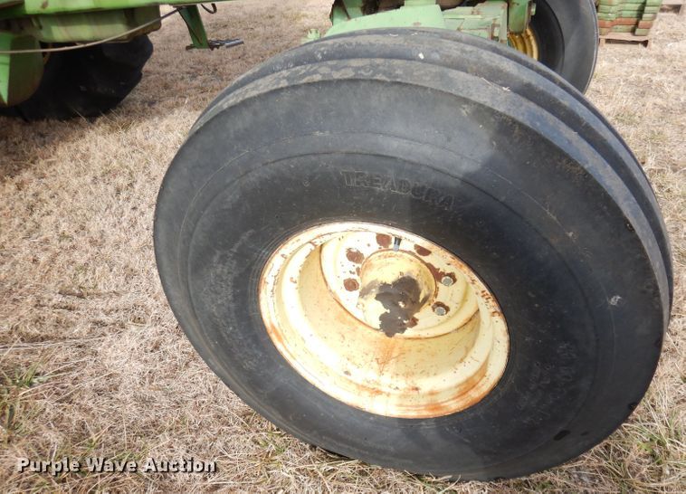 image for item DH8792 1976 John Deere 4630  tractor