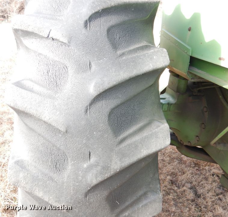 image for item DH8792 1976 John Deere 4630  tractor