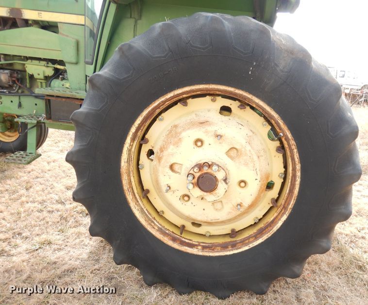 image for item DH8792 1976 John Deere 4630  tractor