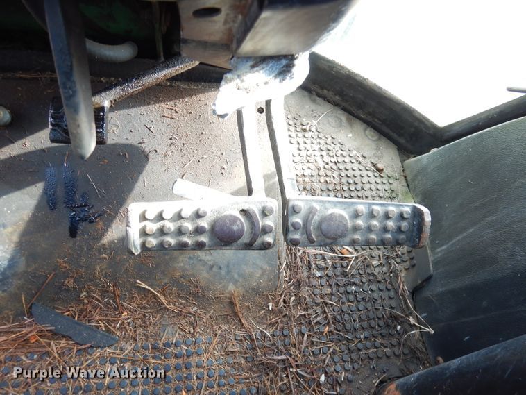 image for item DH8792 1976 John Deere 4630  tractor