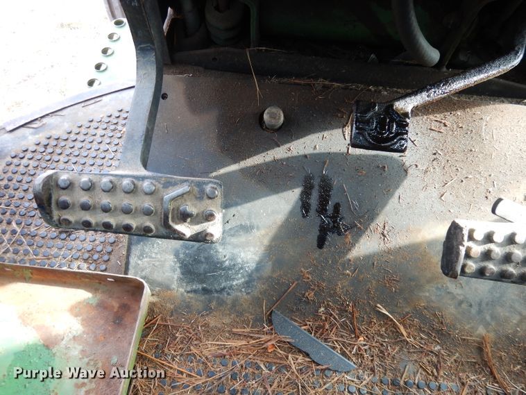 image for item DH8792 1976 John Deere 4630  tractor