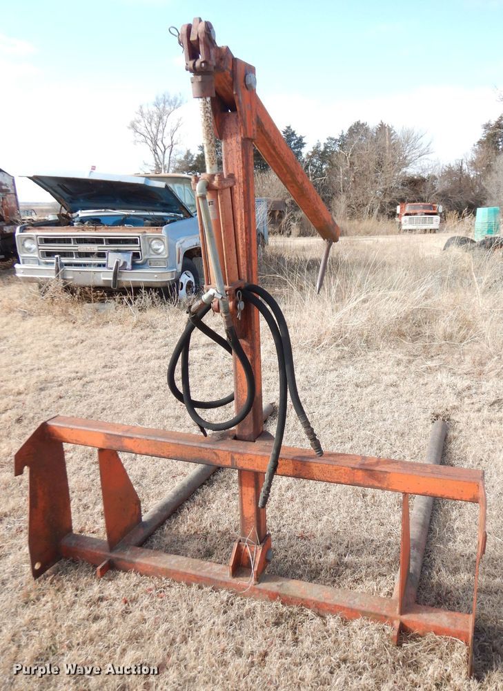 image for item DH8795 (2) pieces of ag equipment