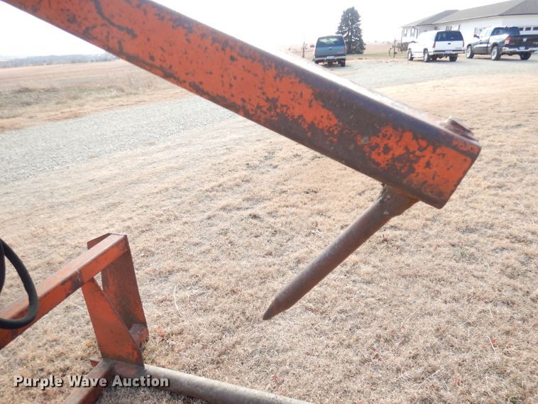 image for item DH8795 (2) pieces of ag equipment