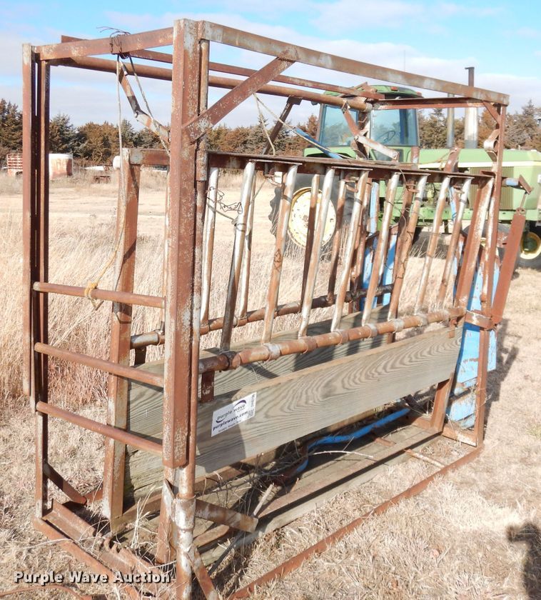 image for item DH8796 Squeeze chute