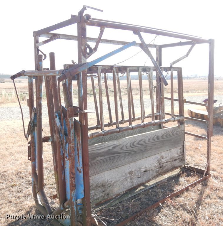 image for item DH8796 Squeeze chute